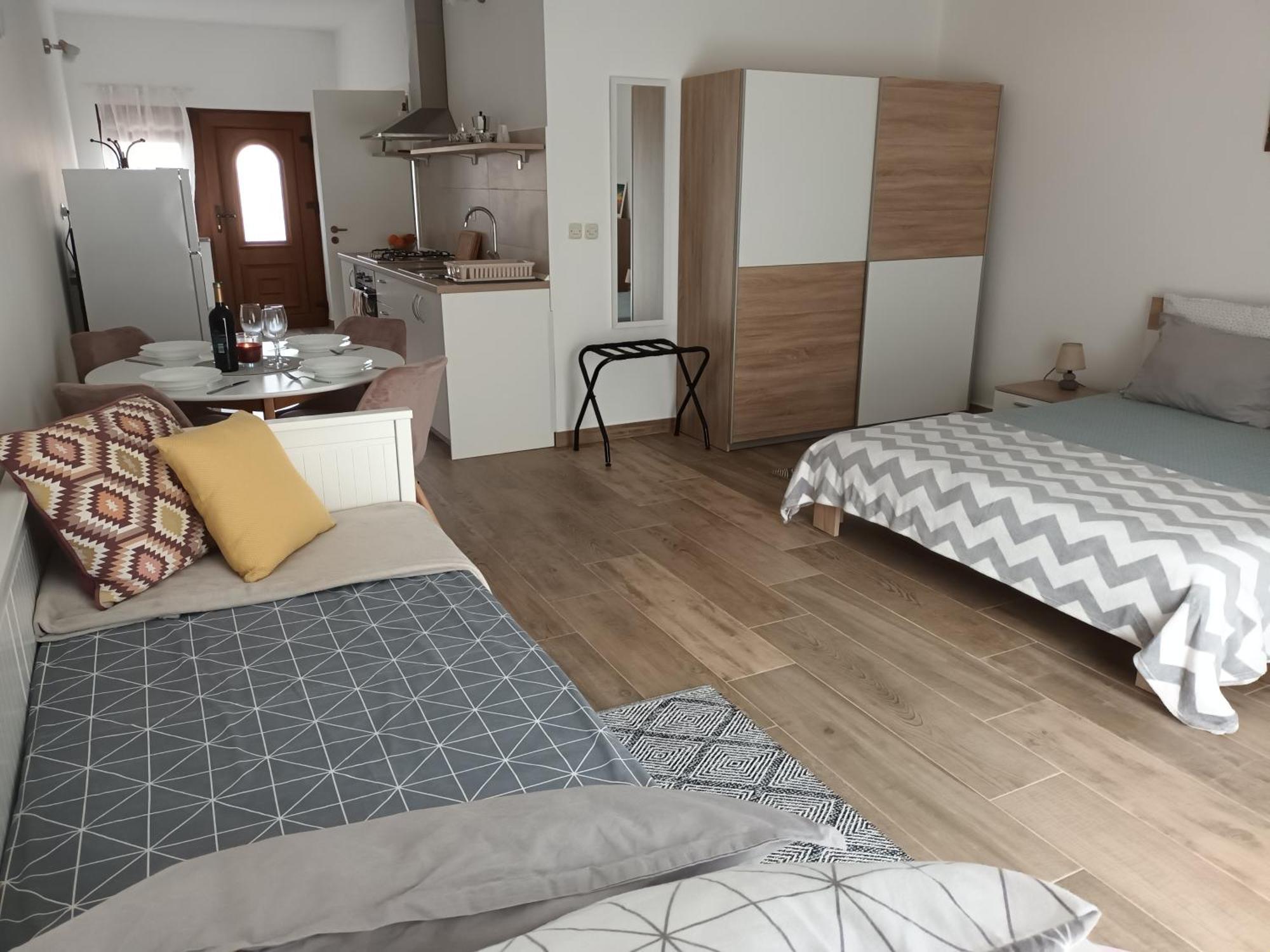 Studio Apartman Dori Pula Exterior foto